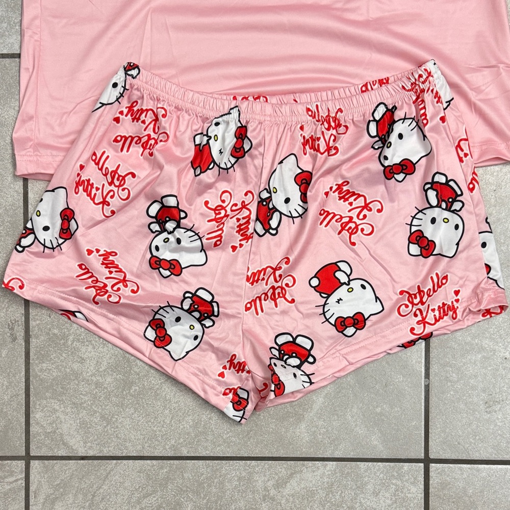 Hello Kitty Pink and Red Graphic PJ Setπ₯π₯ Brand New!! - Picture 4 of 4